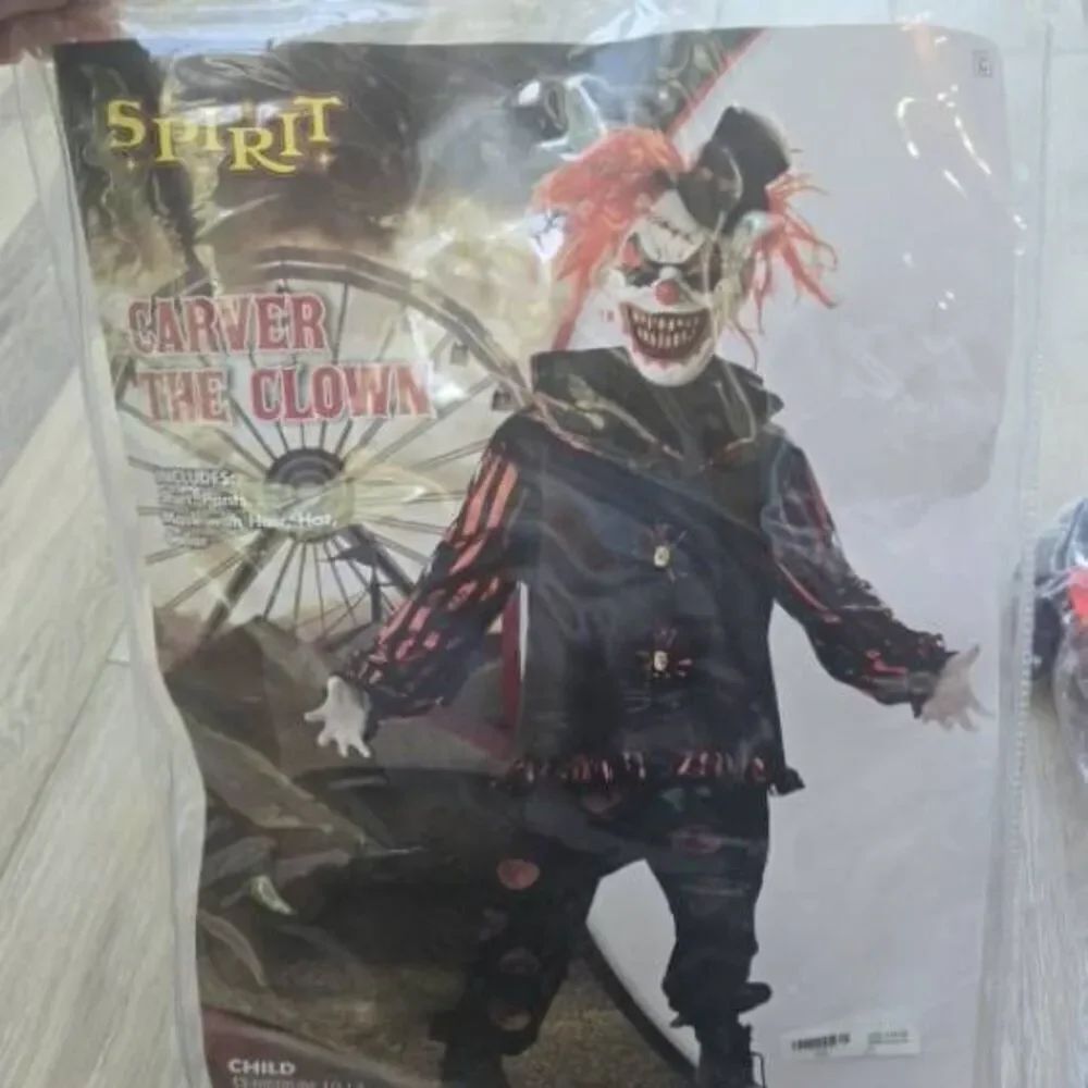 Spirit Carver The Clown Scary Halloween costume children's size med red fright